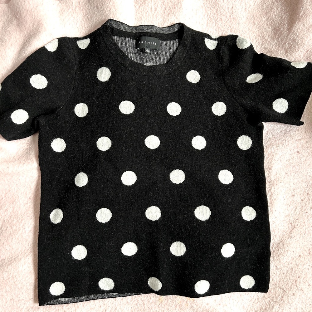 Short sleeve sweater sz large